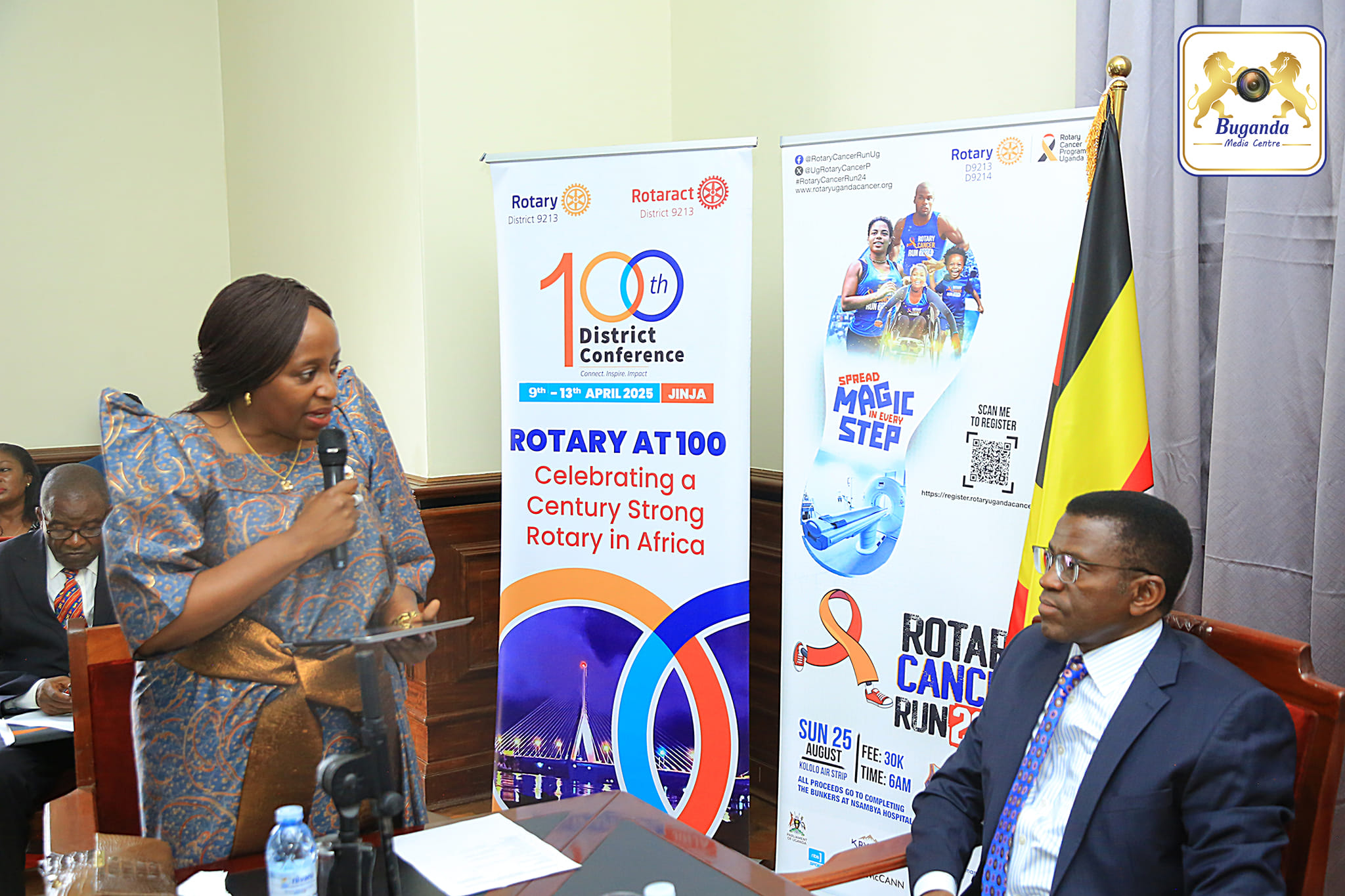 Rotary 9213 District Gavana Anne Nkutu nga abulira Katikkiro etekateka ya Rotary ey’okukuuma obutonde bw’ensi Image